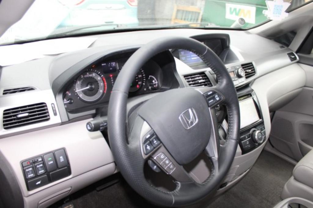 2014 Honda Odyssey - $15,988