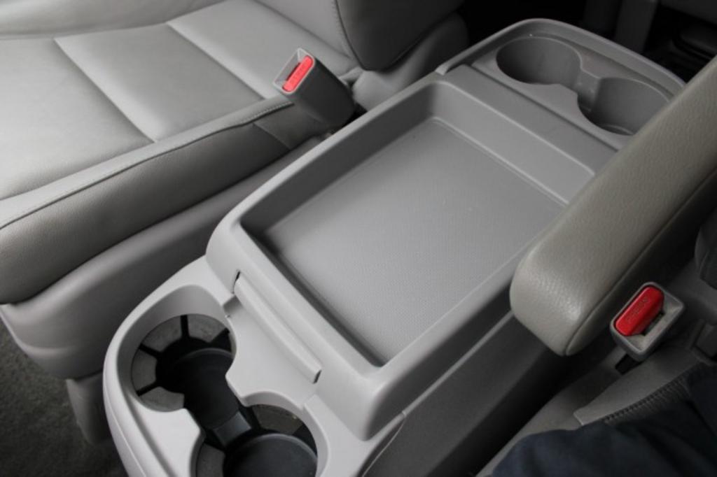 2014 Honda Odyssey - $15,988