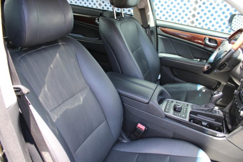 2016 Hyundai Equus - $20,387
