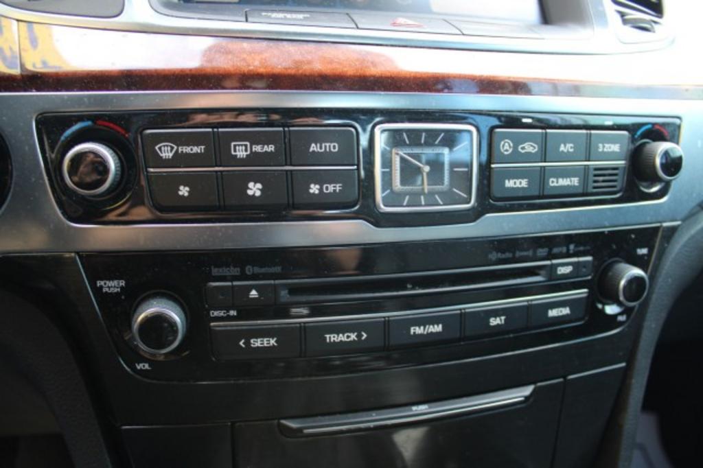 2016 Hyundai Equus - $20,387