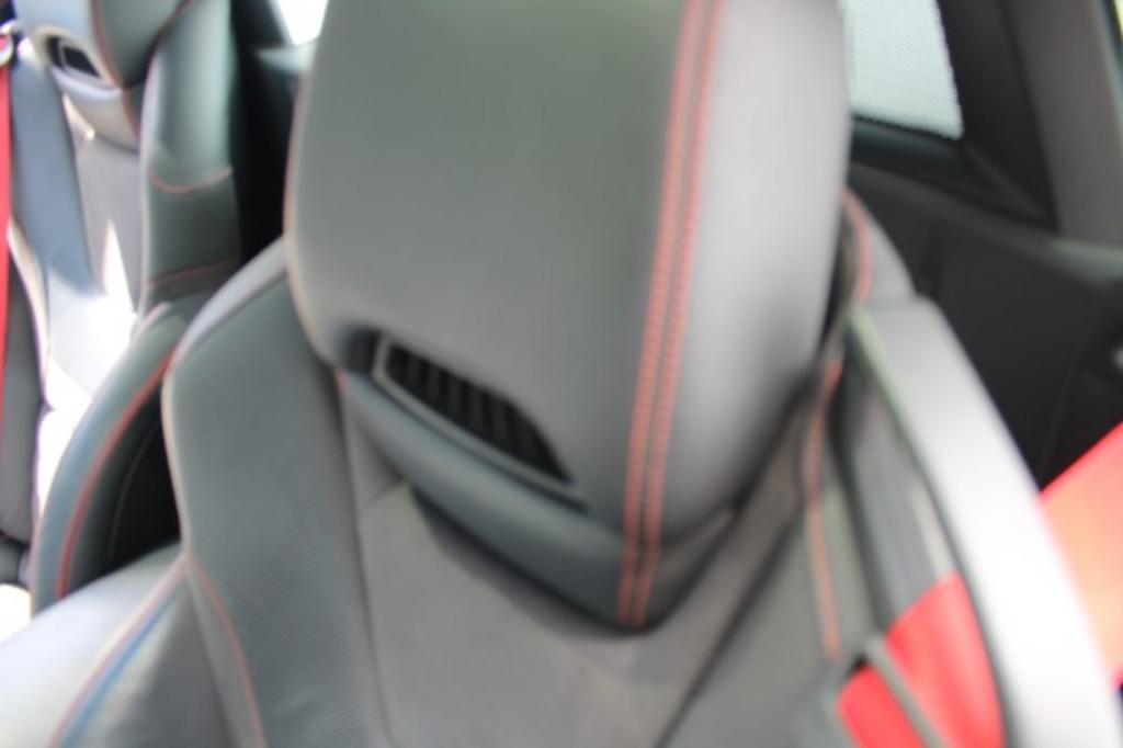 2017 Mercedes-Benz C-Class - $31,988