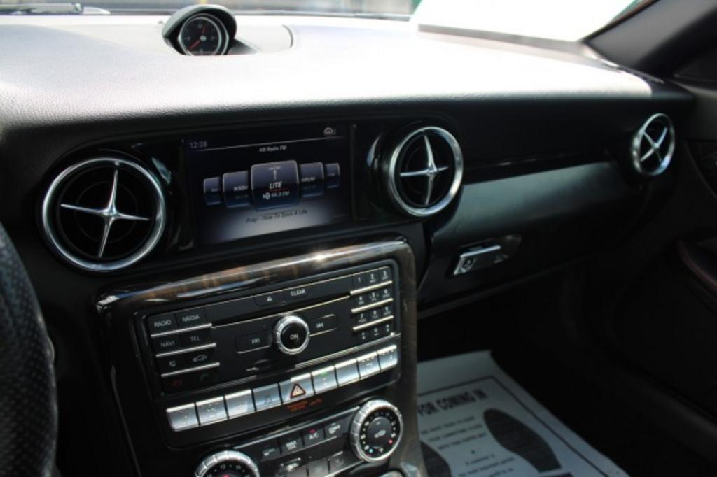 2017 Mercedes-Benz C-Class - $31,988