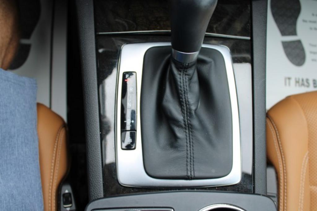 2012 Mercedes-Benz E 350  - $17,388