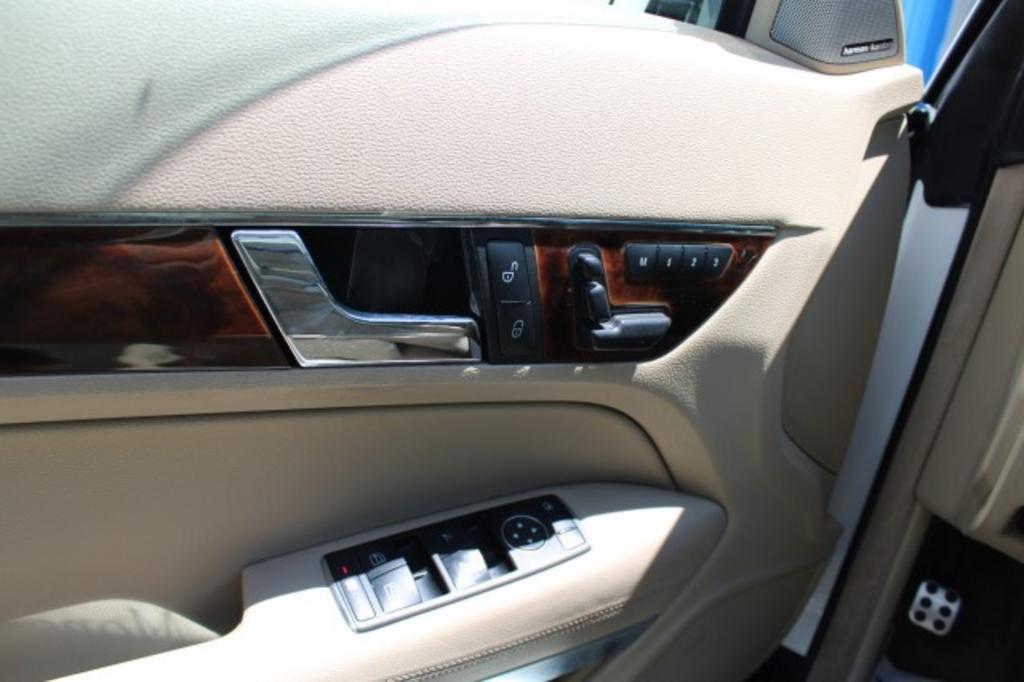 2013 Mercedes-Benz E-Class - $22,300
