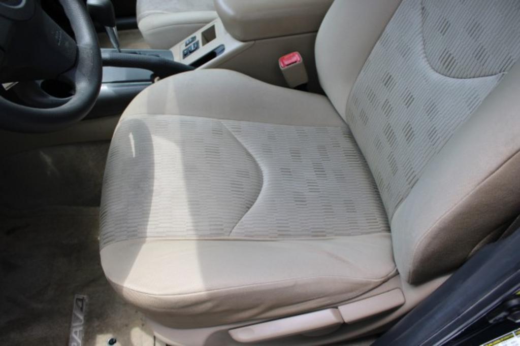 2012 Toyota RAV4 - $13,988