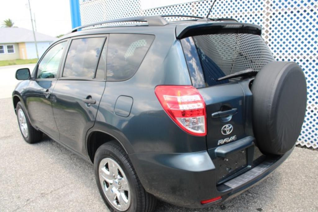 2012 Toyota RAV4 - $13,988