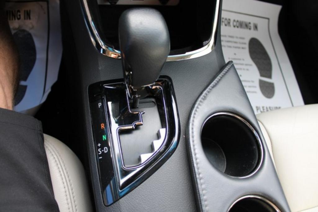 2016 Toyota Avalon XLE photo