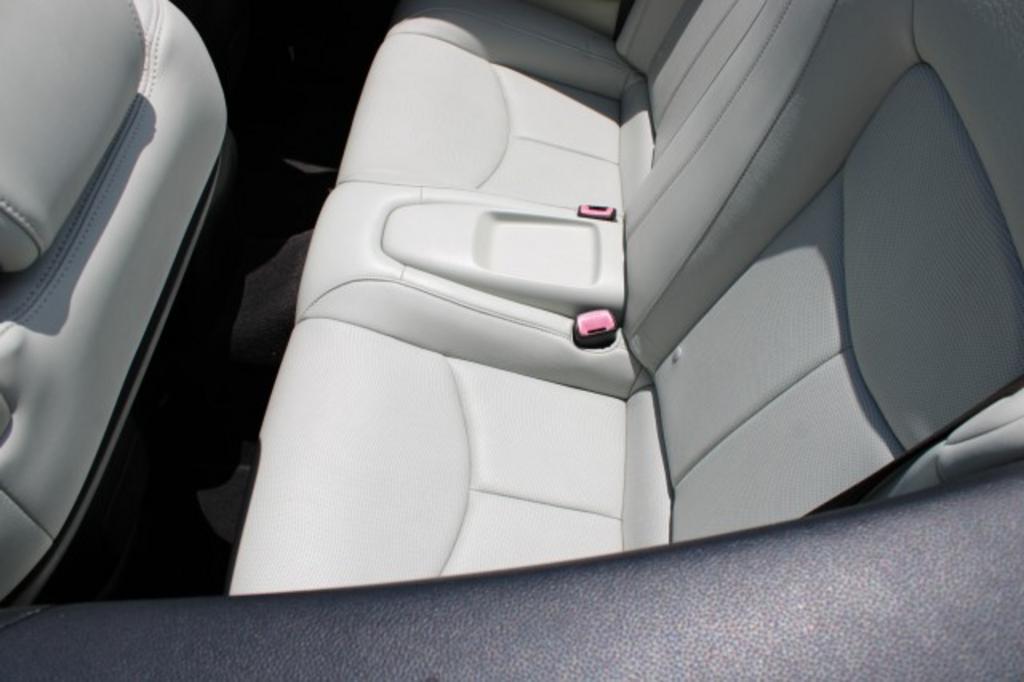 2013 Infiniti Legend photo