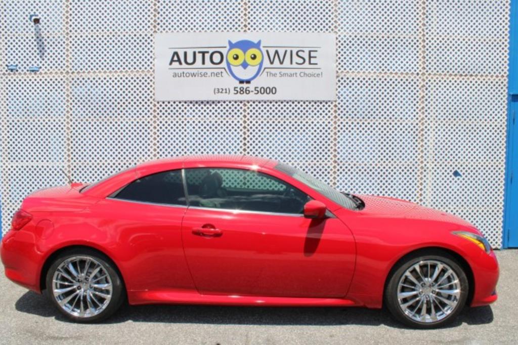2013 Infiniti Legend photo