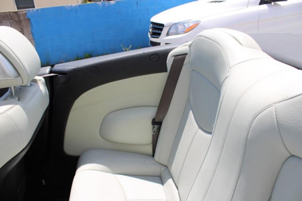 2013 Infiniti Legend photo