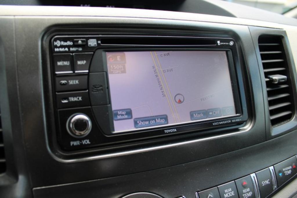 2013 Toyota Sienna - $18,988