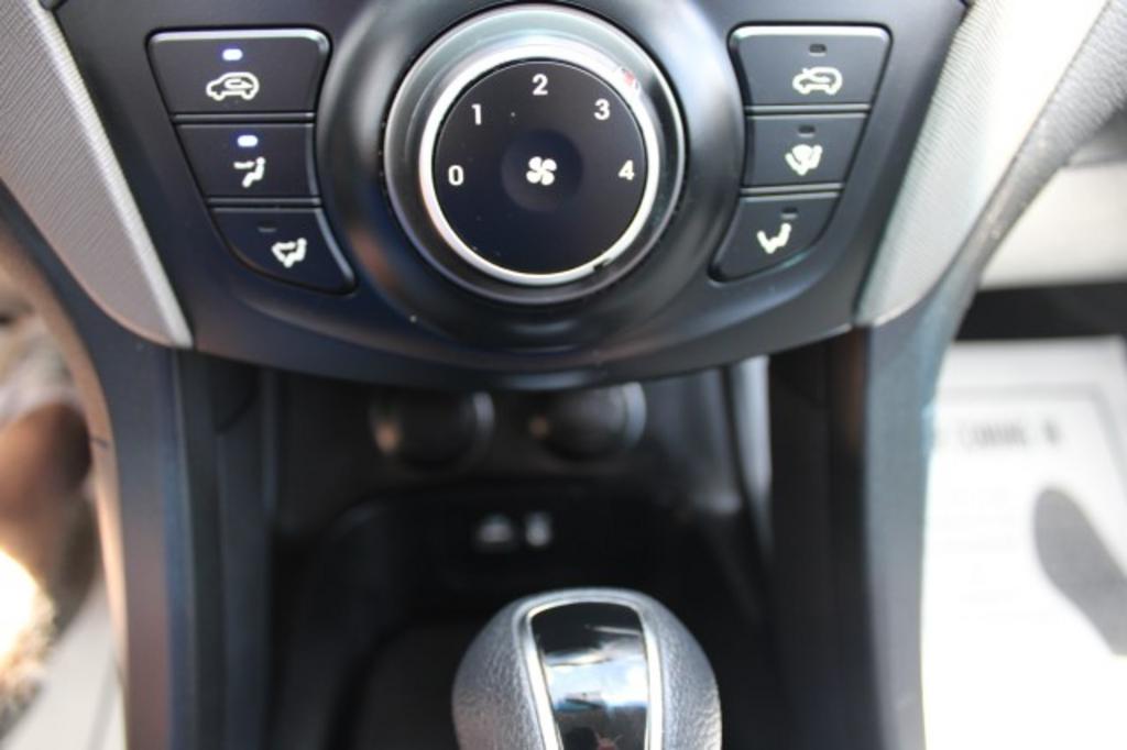 2017 Hyundai Santa FE Sport - $13,988