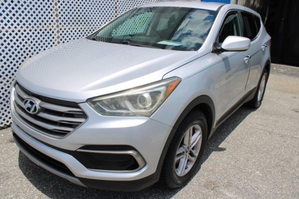 2017 Hyundai Santa FE Sport - $13,988