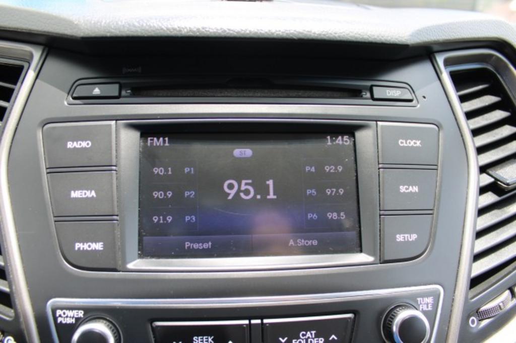 2017 Hyundai Santa FE Sport - $13,988