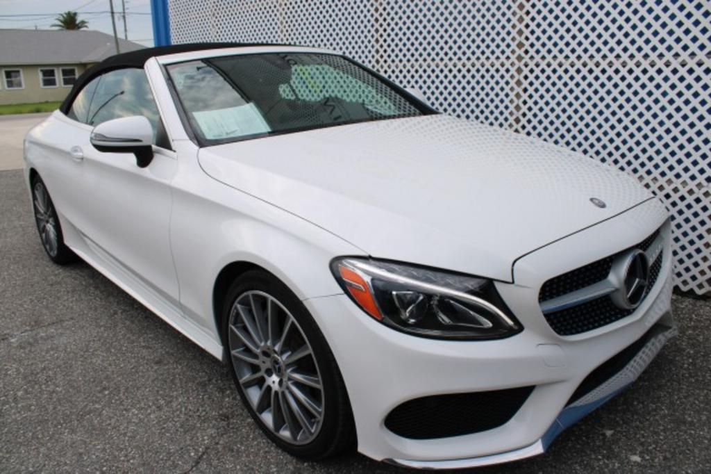 2017 Mercedes-Benz C300 - $24,988