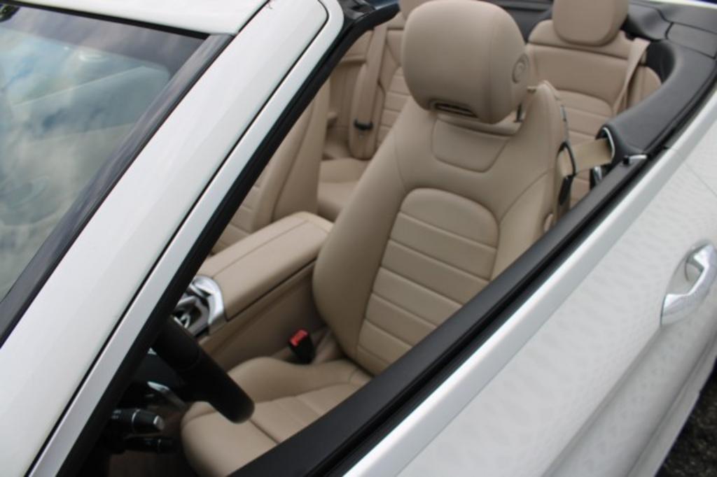 2017 Mercedes-Benz C300 - $24,988