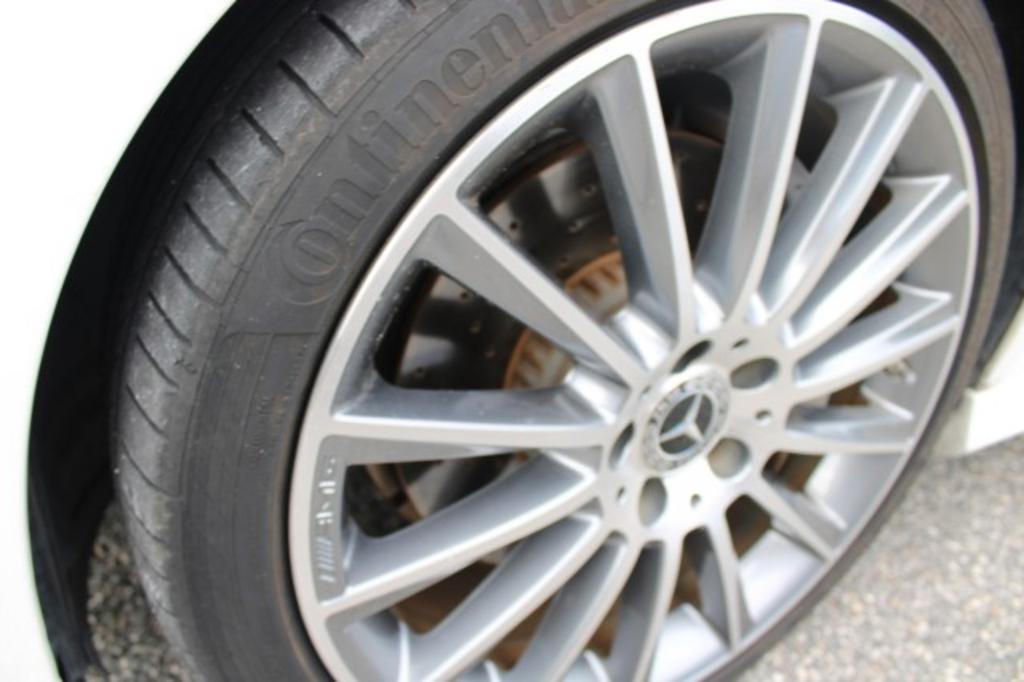 2017 Mercedes-Benz C300 - $24,988
