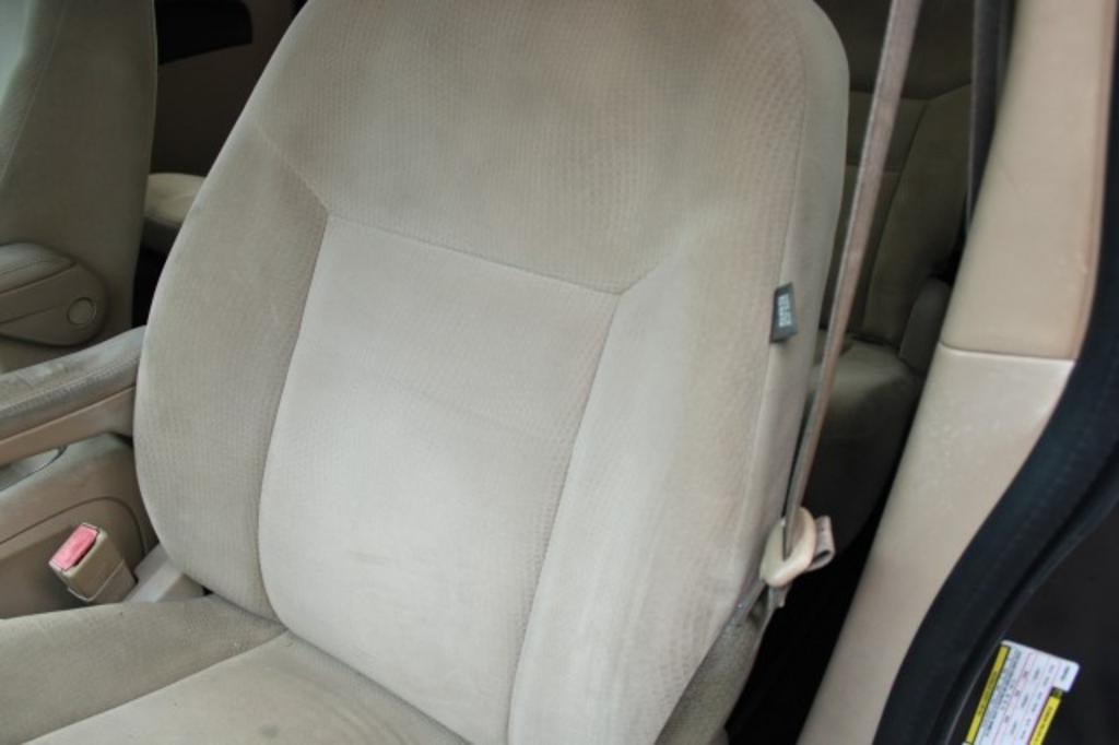2015 Dodge Grand Caravan - $7,988