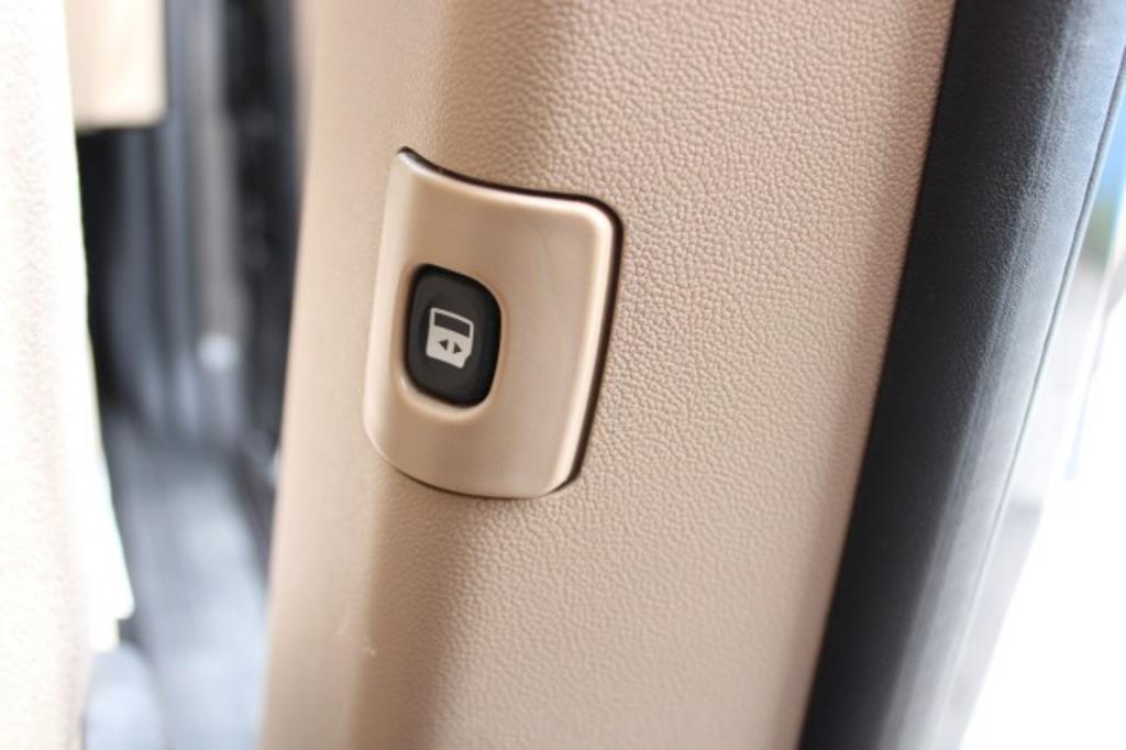 2015 Dodge Grand Caravan - $7,988