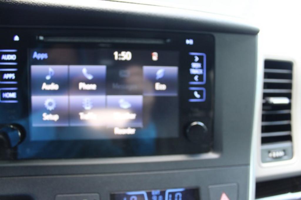 2015 Toyota Sienna - $20,988