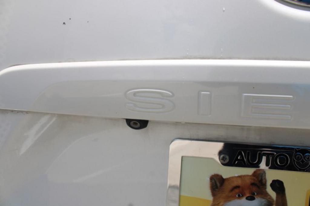 2015 Toyota Sienna - $20,988