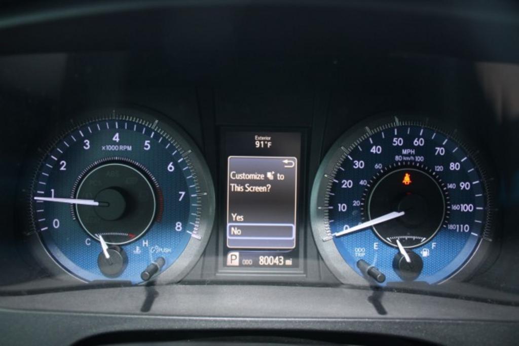 2015 Toyota Sienna - $20,988