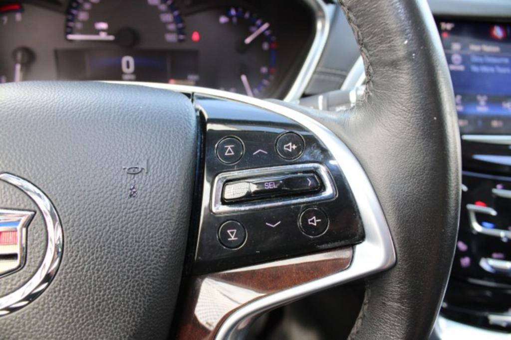 2015 Cadillac SRX Premium photo