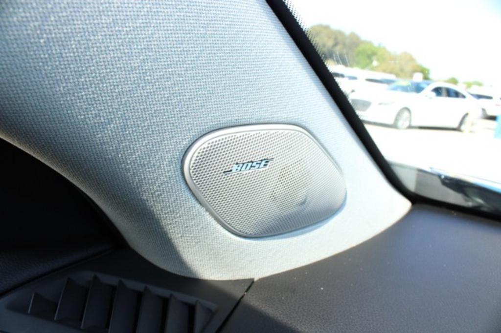 2015 Cadillac SRX Premium photo