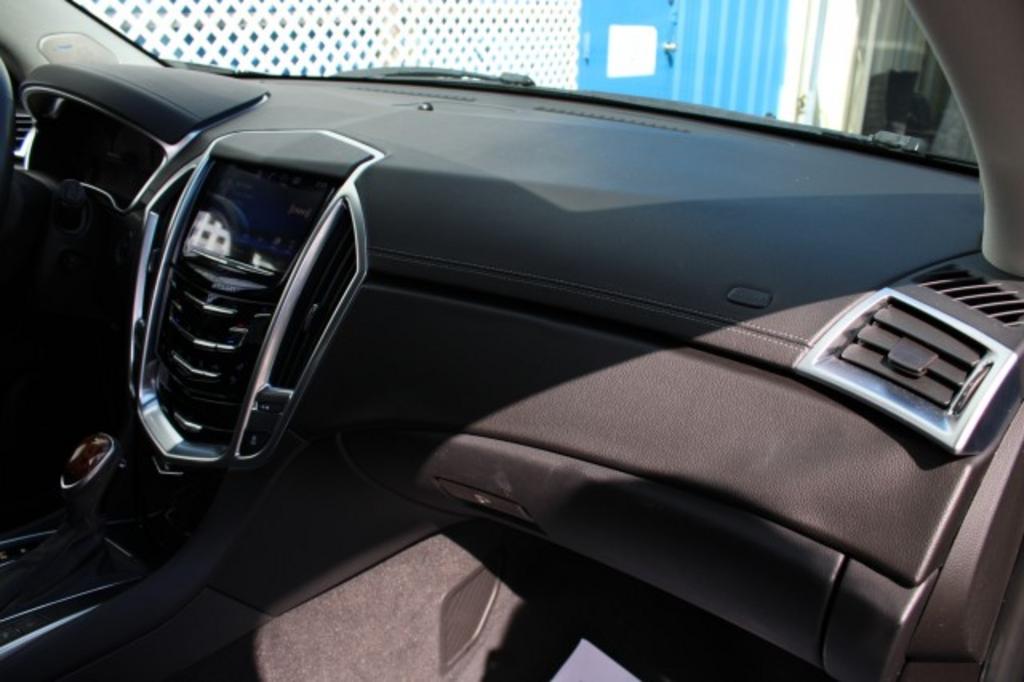 2015 Cadillac SRX Premium photo
