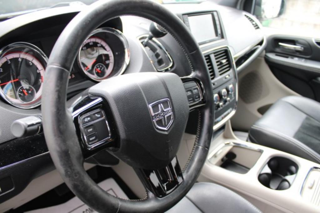 2017 Dodge Grand Caravan - $16,388