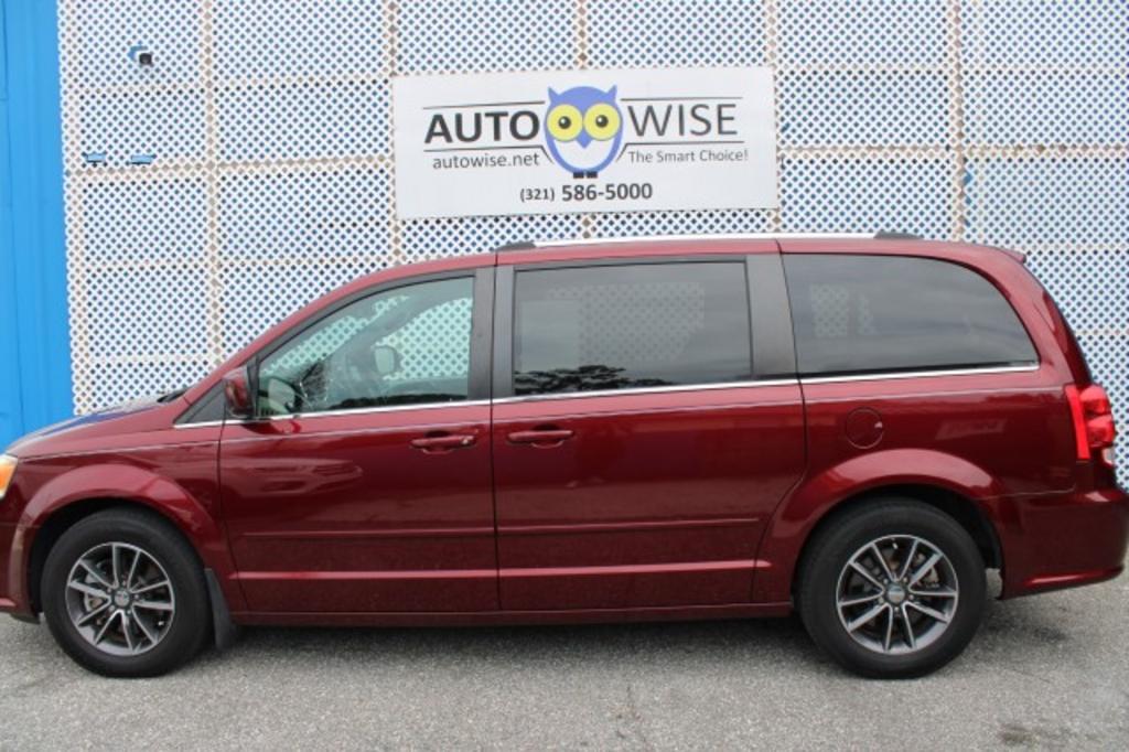 2017 Dodge Grand Caravan - $16,388