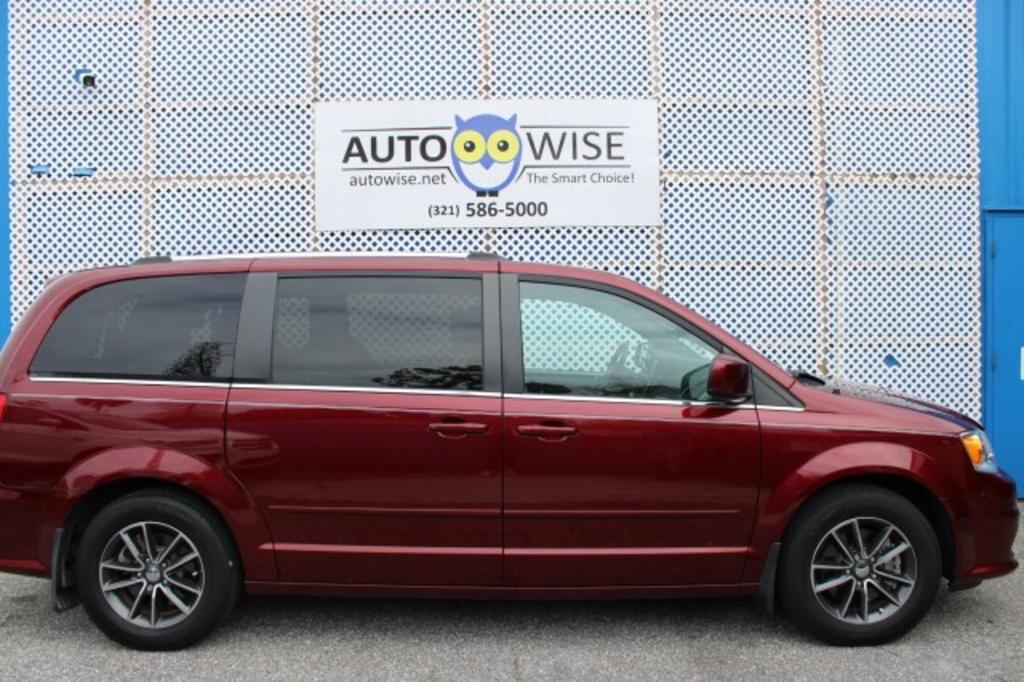 2017 Dodge Grand Caravan - $16,388