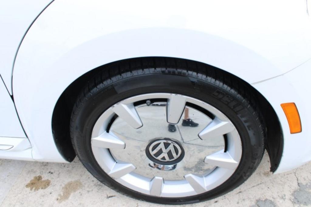 2016 Volkswagen Beetle - $18,807