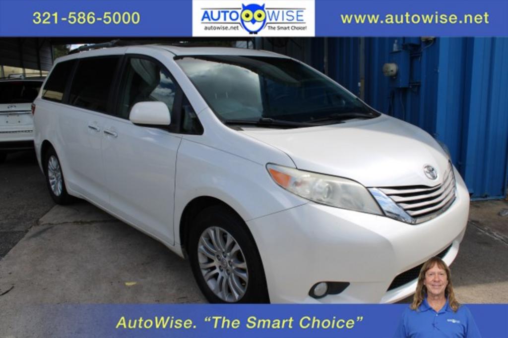 2015 Toyota Sienna - $22,850