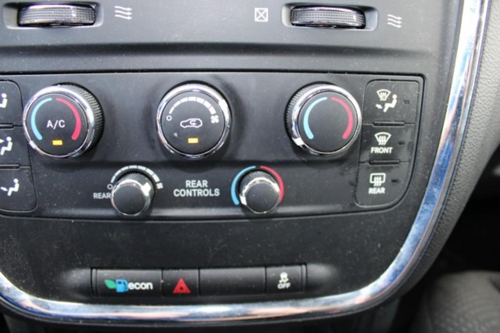 2017 Dodge Grand Caravan - $13,988