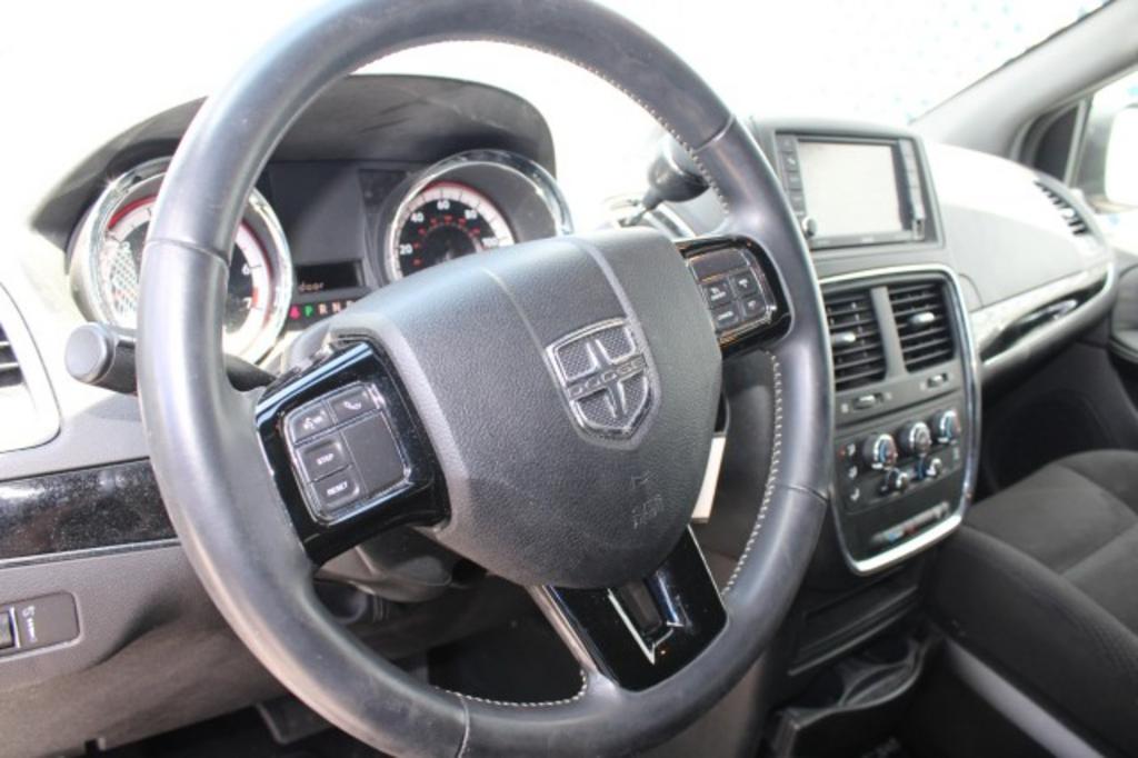 2017 Dodge Grand Caravan - $13,988