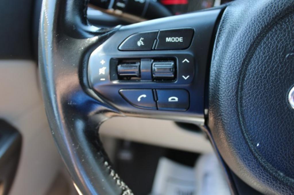 2021 Kia Sedona - $17,577