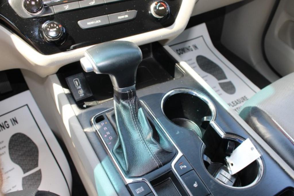 2021 Kia Sedona - $17,577