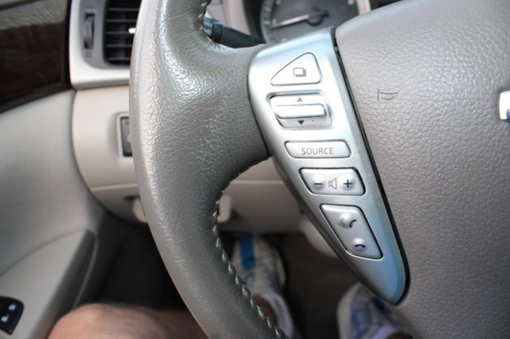 2013 Nissan Sentra - $6,988