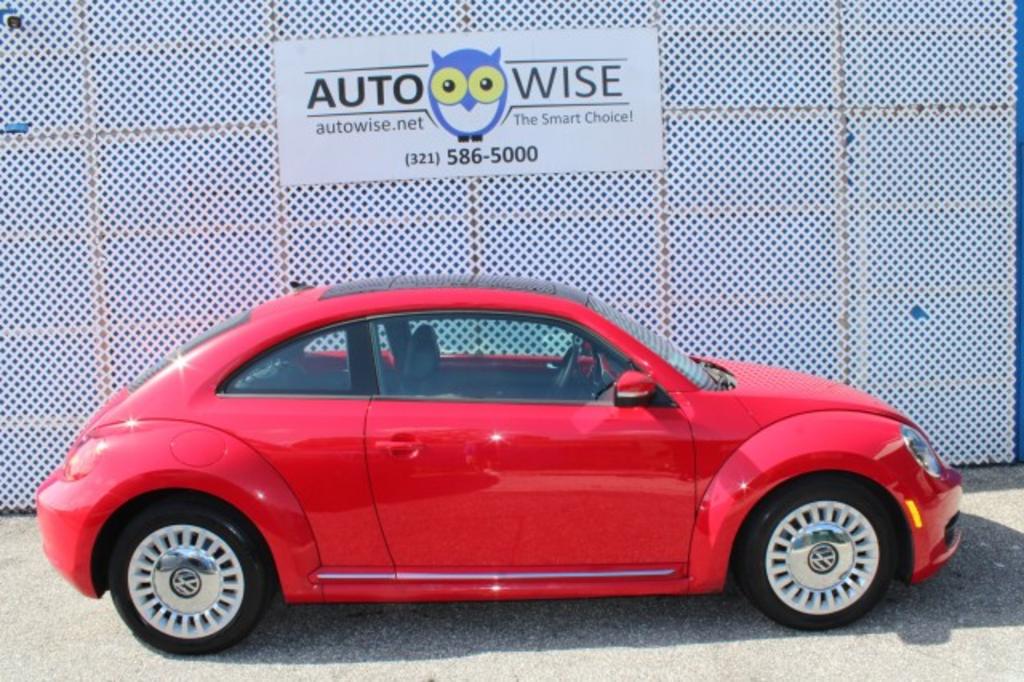 2013 Volkswagen Beetle - $15,988