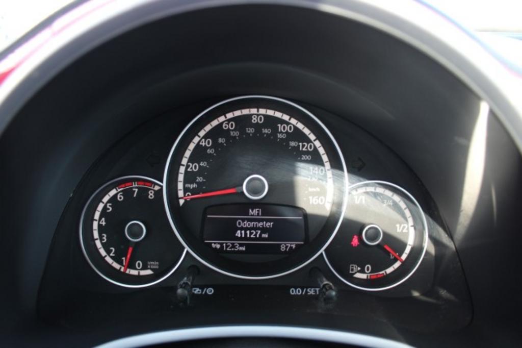 2013 Volkswagen Beetle - $15,988