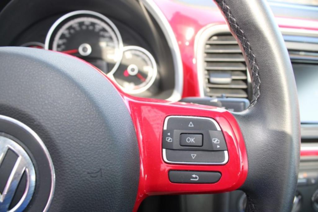 2013 Volkswagen Beetle - $15,988