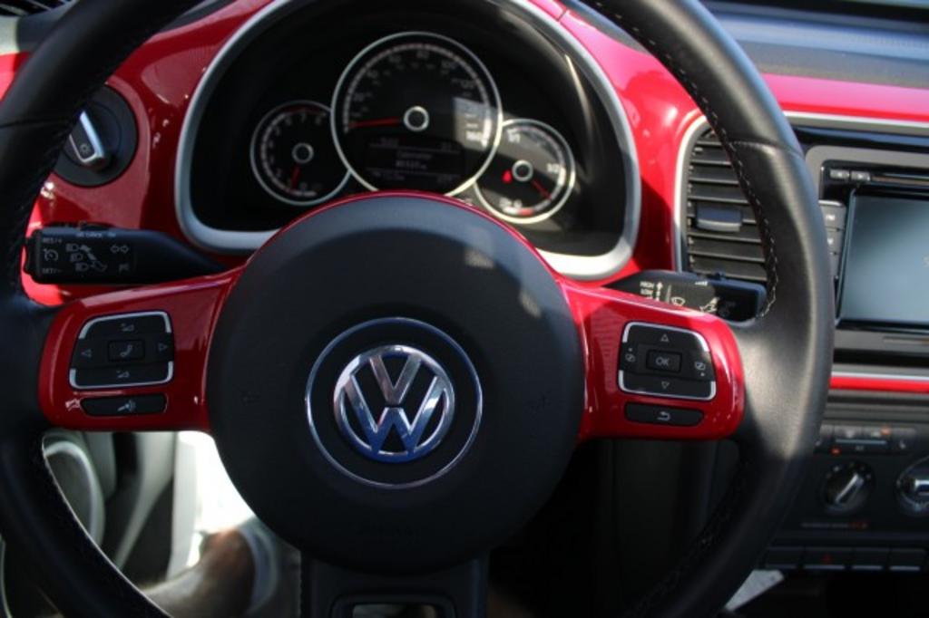 2013 Volkswagen Beetle - $15,988