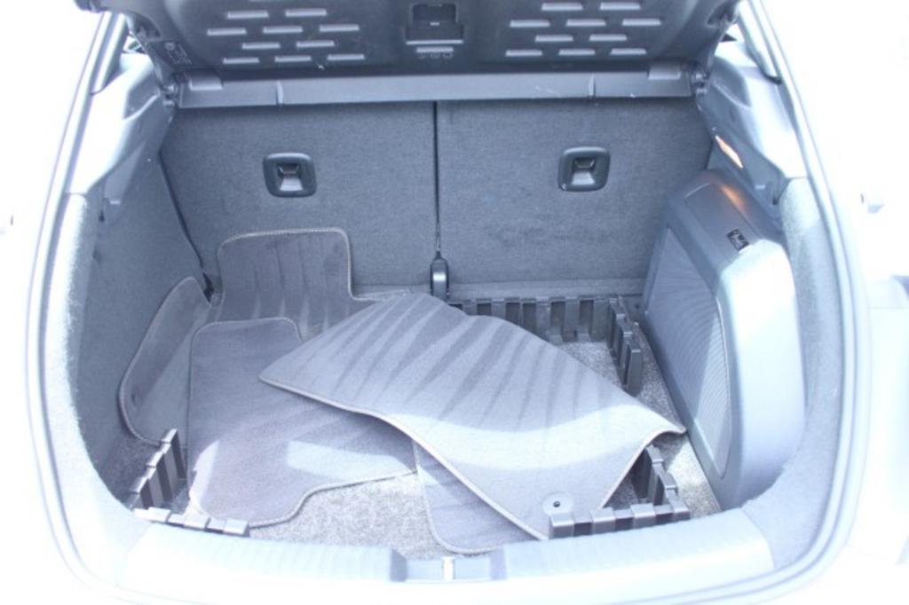 2018 Volkswagen Beetle - $25,988