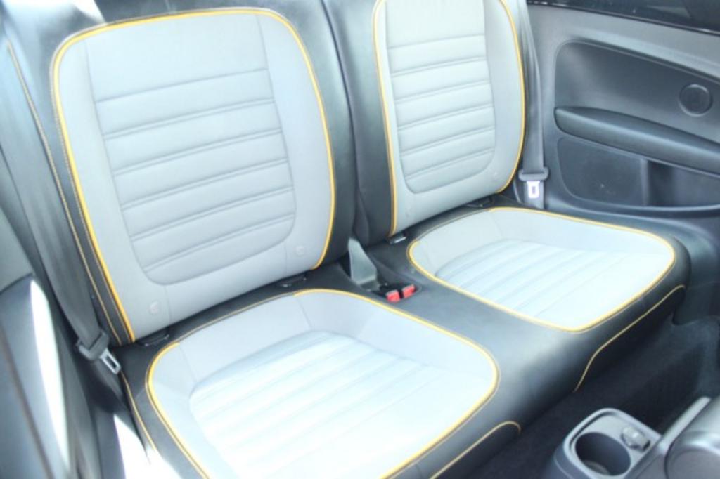 2018 Volkswagen Beetle - $25,988