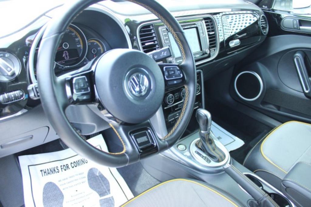 2018 Volkswagen Beetle - $25,988