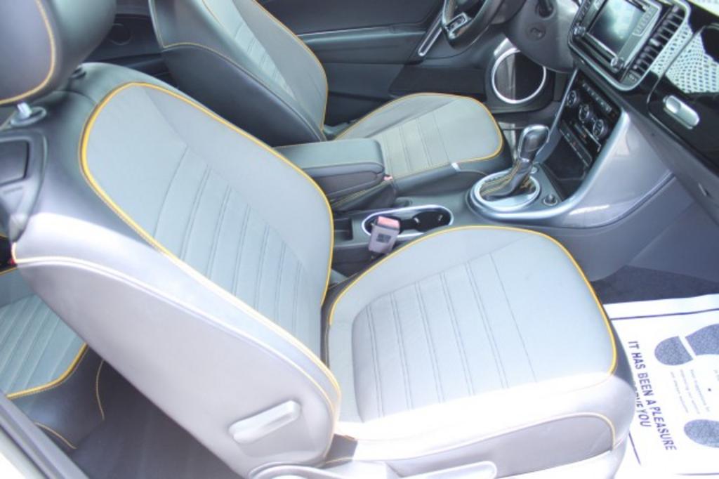 2018 Volkswagen Beetle - $25,988