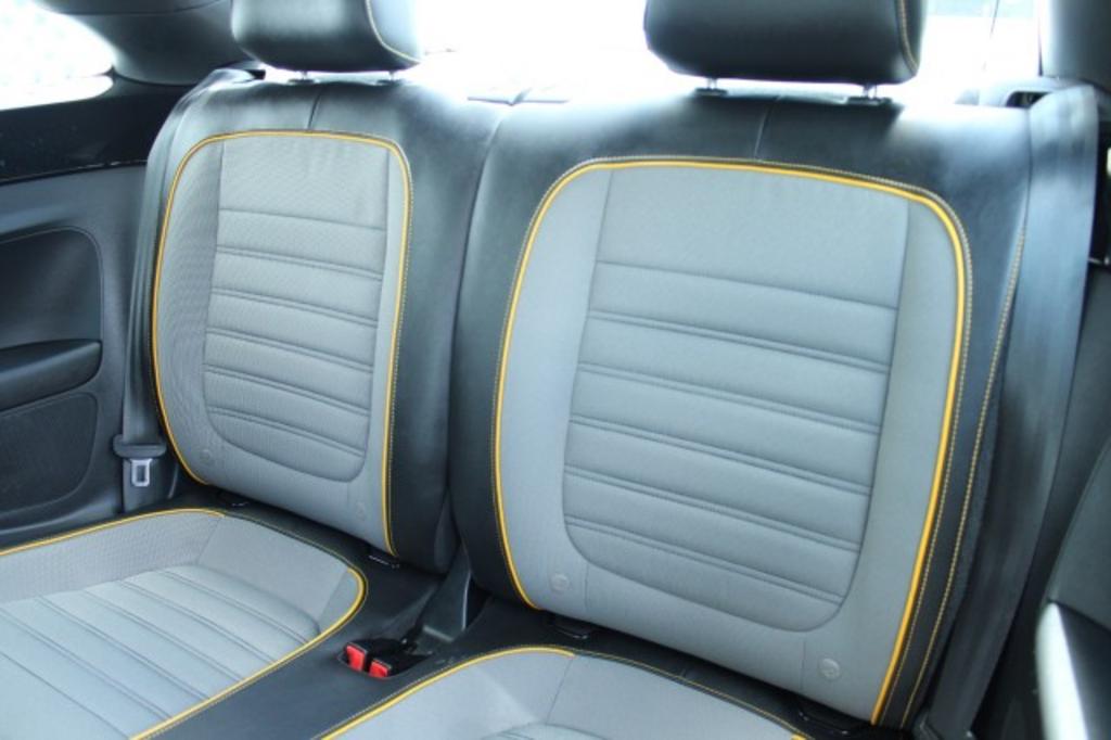 2018 Volkswagen Beetle - $25,988