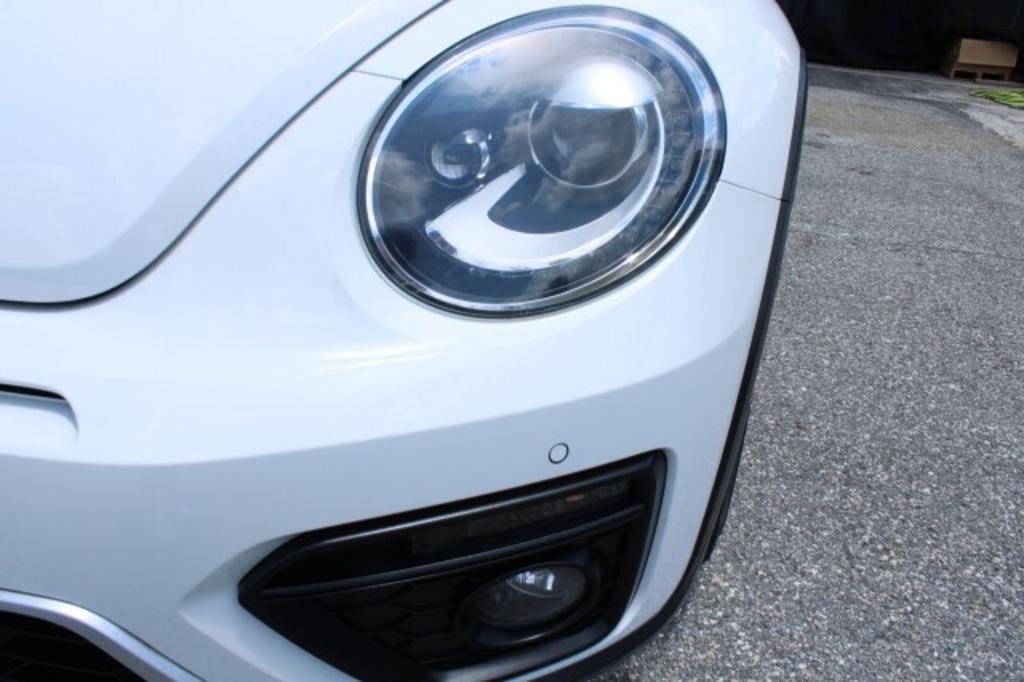 2018 Volkswagen Beetle - $25,988