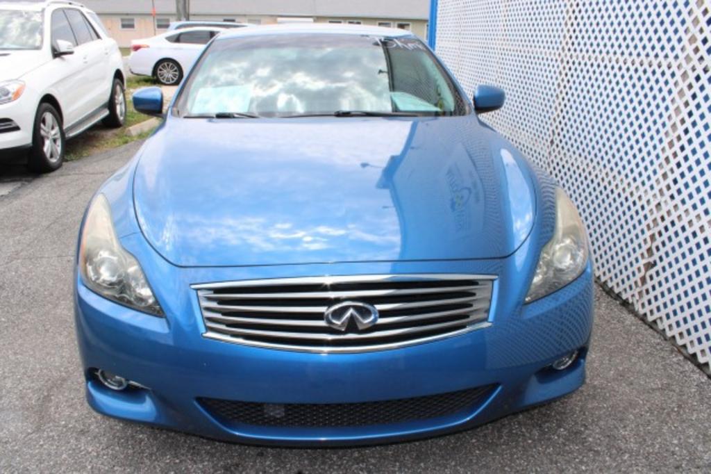 2013 Infiniti Legend photo